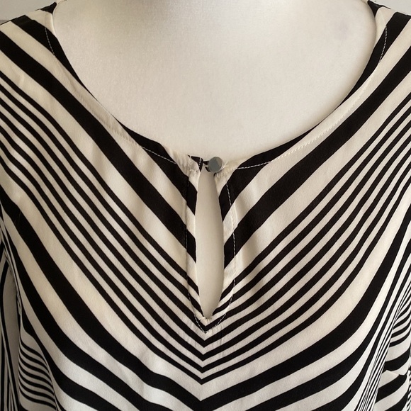 Talbots long sleeve diagonal stripe career blouse. Size L. 100% polyester. - Picture 4 of 16
